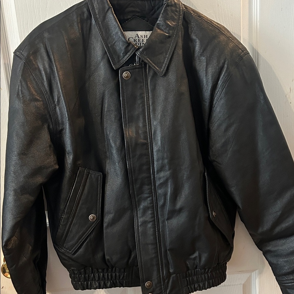 Leather Ash Creek Men's Classic Black Bomber Jacket